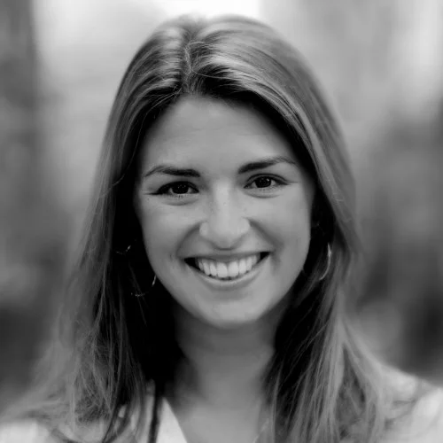 ELIZABETH SMITH COMMERCIAL DIRECTOR CONNECTED PICTURES