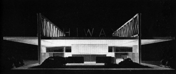 Front view of a model of a drive-in: the Cantor “HIWAY” restaurant, designed by Mies Van der Rohe. Image: The Museum of Modern Art