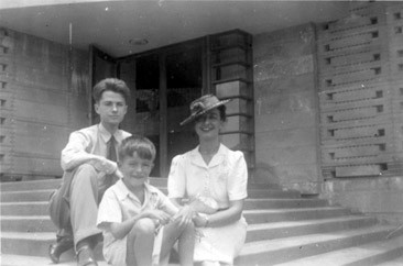 Young Paul Rudolph, at Frank Lloyd Wright’s Rosenbaum house in Florence, Alabama—a visit that had lasting impact on his views (and practice) of architecture. Photo: Paul Rudolph Heritage Foundation
