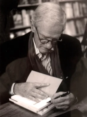 Mr. C. Errol Barron—architect, artist, photographer, writer—and the author of a fascinating memoir-essay about Paul Rudolph. Image: photograph by Lasimpson504, via Wikipedia.