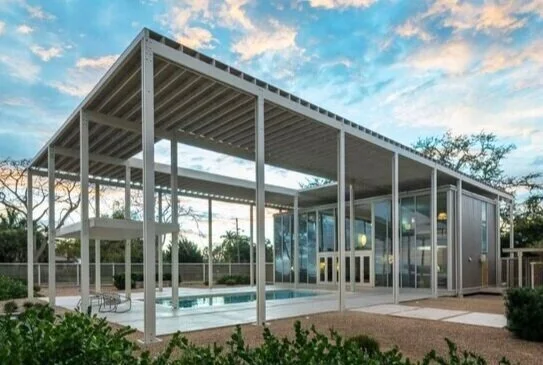 The Umbrella House in Sarasota, Florida, designed by Paul Rudolph. Photograph by Francis Dzikowski, Archives of the Paul Rudolph Heritage Foundation