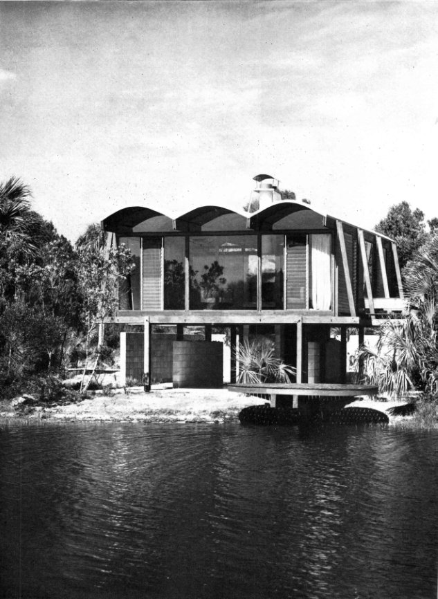 1952 Hook Guest House