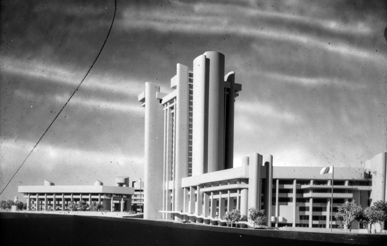 Model of the Boston Government Service Center designed by Paul Rudolph in 1962. The design&rsquo;s proposed 24-story tower designed by Rudolph with Pedersen &amp; Tilney - intended to house executive offices for several state agencies - runs into des
