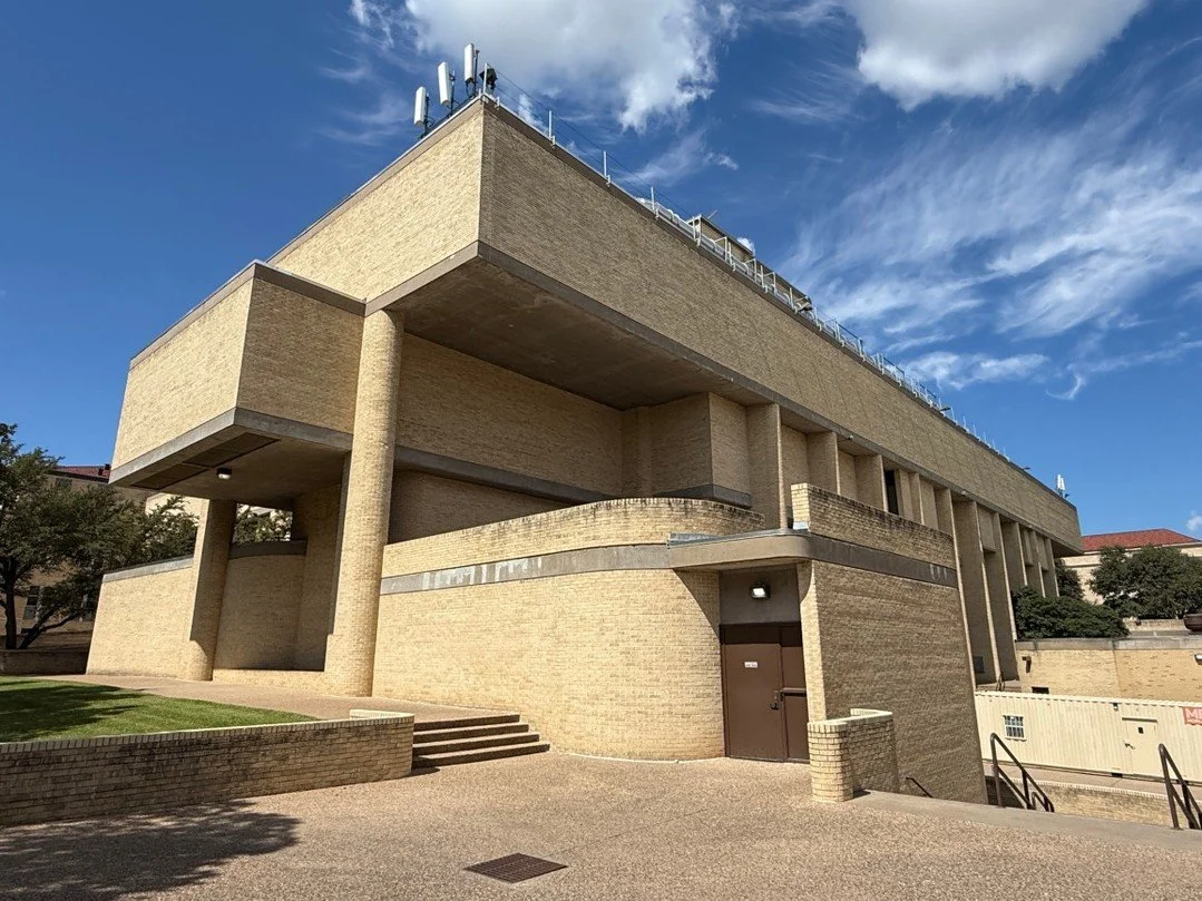 The Sid W. Richardson Physical Sciences Building at Texas Christian University in Fort Worth, Texas designed by Paul Rudolph in 1966.⁠
⁠
📸: Kelvin Dickinson⁠
⁠
#paulrudolph