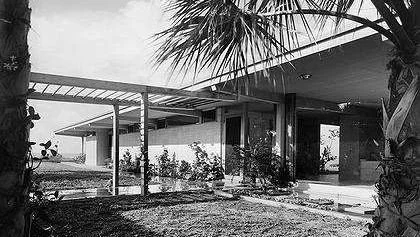 The Miller Residence, designed by Paul Rudolph (1947).