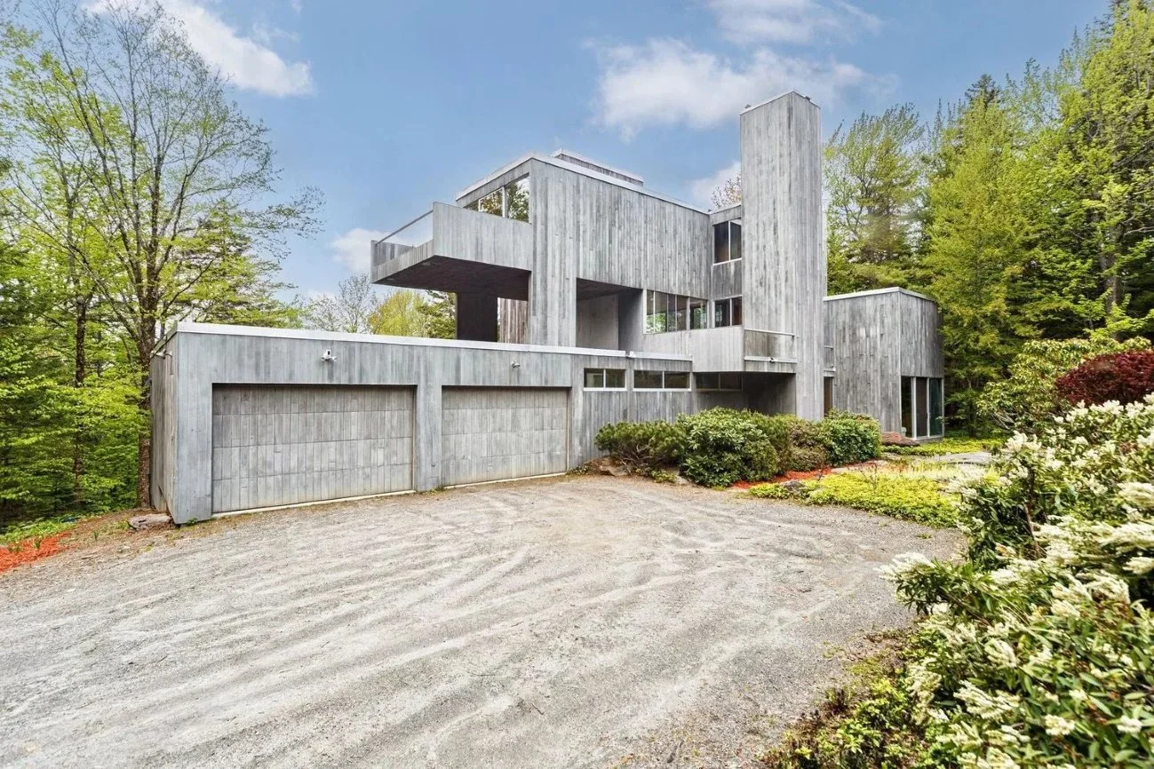 The Robert Siegel residence in Wilmington, Vermont designed by Myron Goldfinger in 1979. The house still exists, and these photos are from its last sale in 2023.