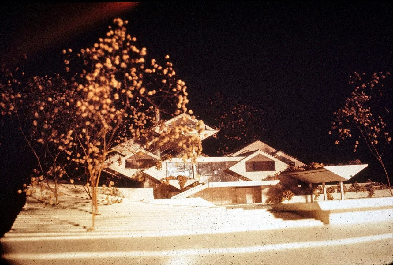 Presentation model for an early scheme of the Deane Residence in Great Neck, New York, designed by Paul Rudolph in 1966. Maurice Deane is President and Chief Executive Officer of Endo Laboratories, a small family-run pharmaceutical company. Paul Rudo