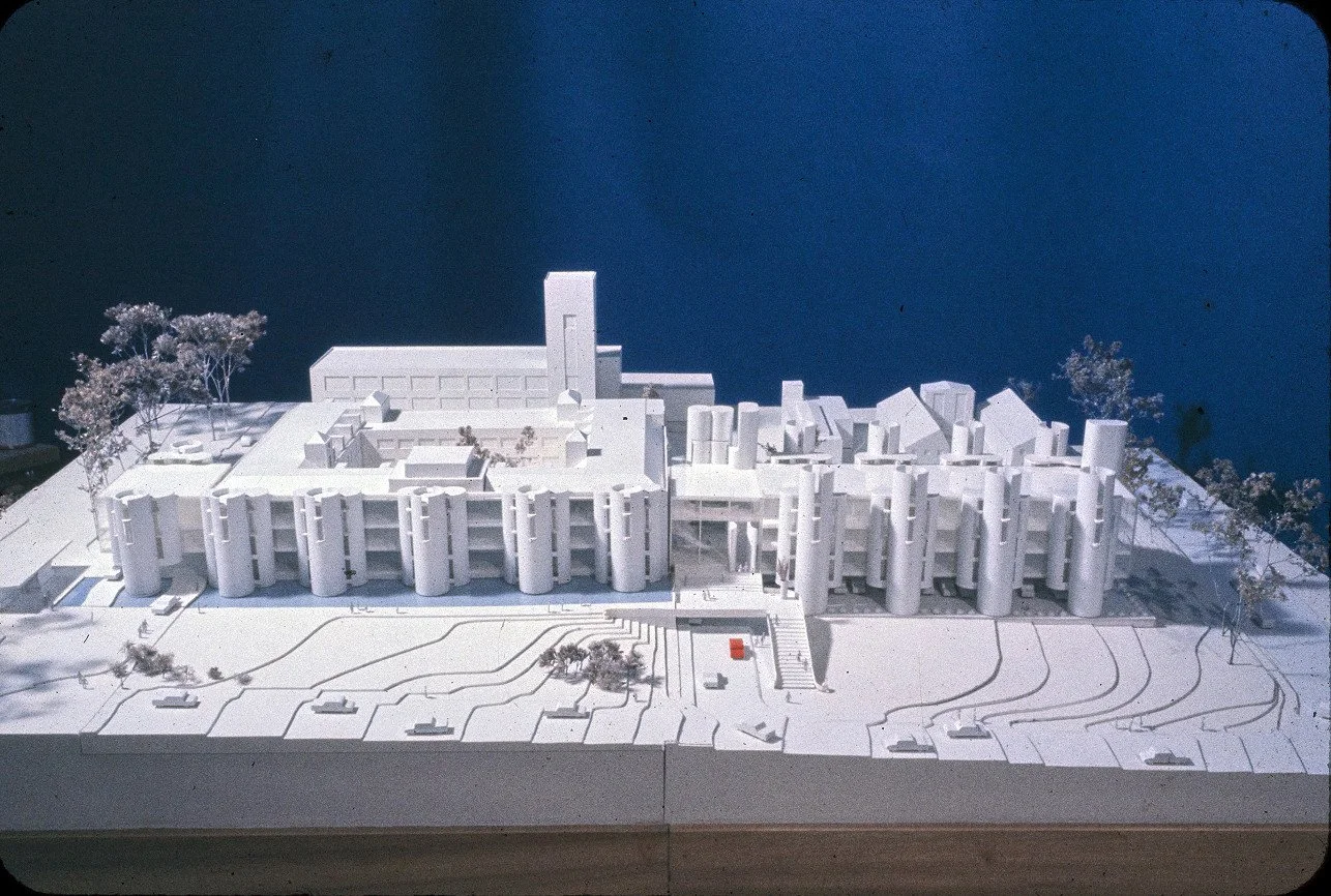 Model of the unbuilt CIBA Pharmaceutical Offices project in Summit, New Jersey, designed by Paul Rudolph in 1961.⁠
⁠
#paulrudolph