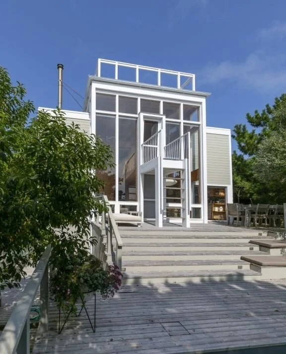 Current conditions of the Frank Residence in Fire Island, New York designed by Andrew Geller in 1958. ⁠
⁠
Photos are by VP Fire Island Pines from a listing of the property in 2018.⁠
⁠
#andrewgeller