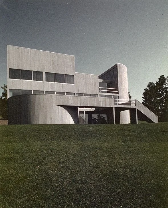 The Sieglebaum Residence in Far Hills, New Jersey. Designed by Myron Goldfinger in 1983. ⁠
⁠
#myrongoldfinger⁠