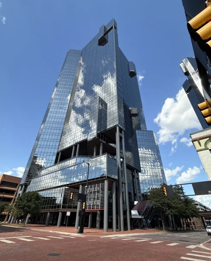 The City Center Towers Complex in Fort Worth, Texas designed by Paul Rudolph in 1978 for the Bass family.⁠
⁠
📸: Kelvin Dickinson⁠
⁠
#paulrudolph #architecture #texas