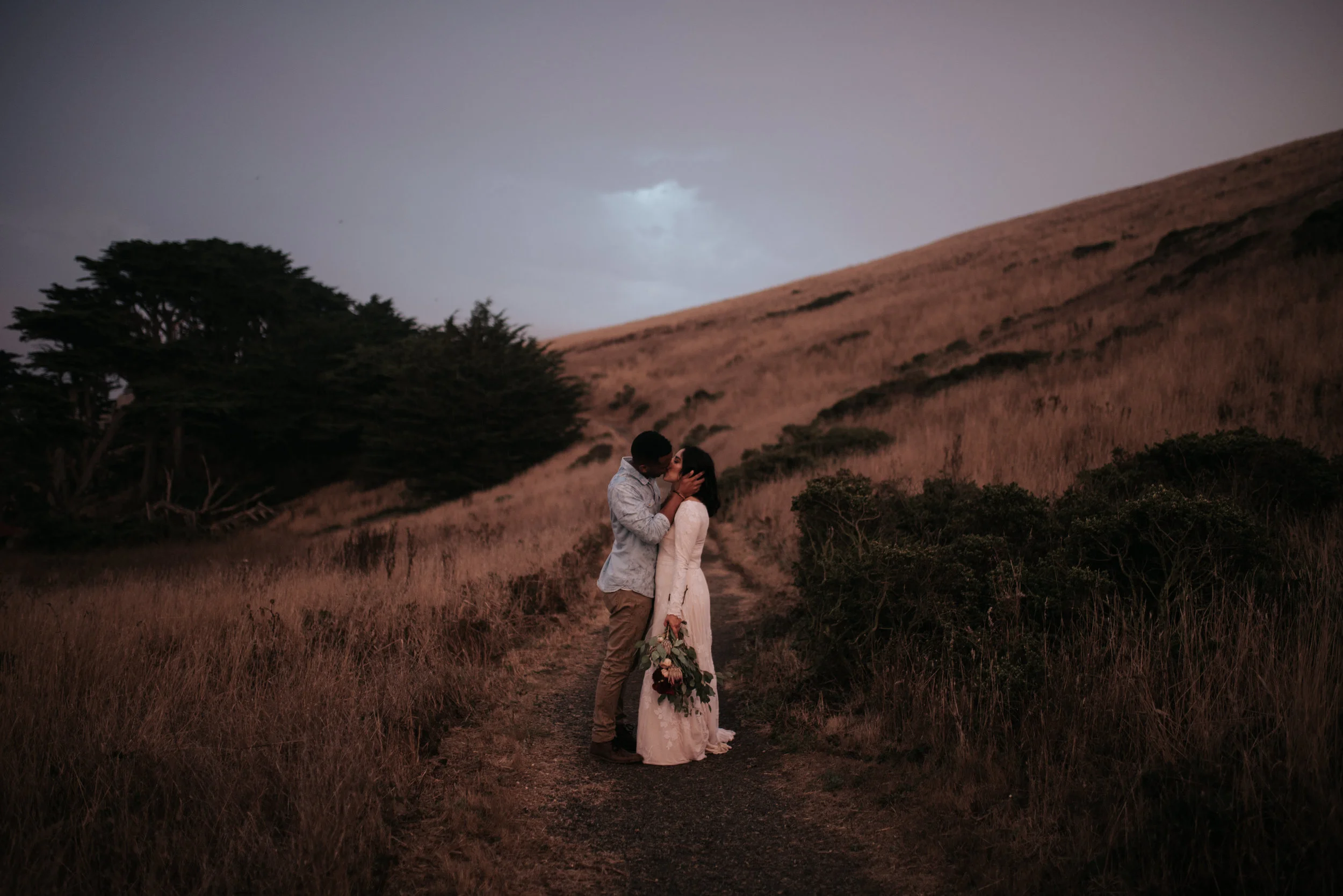 foxandfilmpointreyeselopementstyledbridalsessiondayaftercaliforniaweddingphotographersanfrancisco-185.jpg
