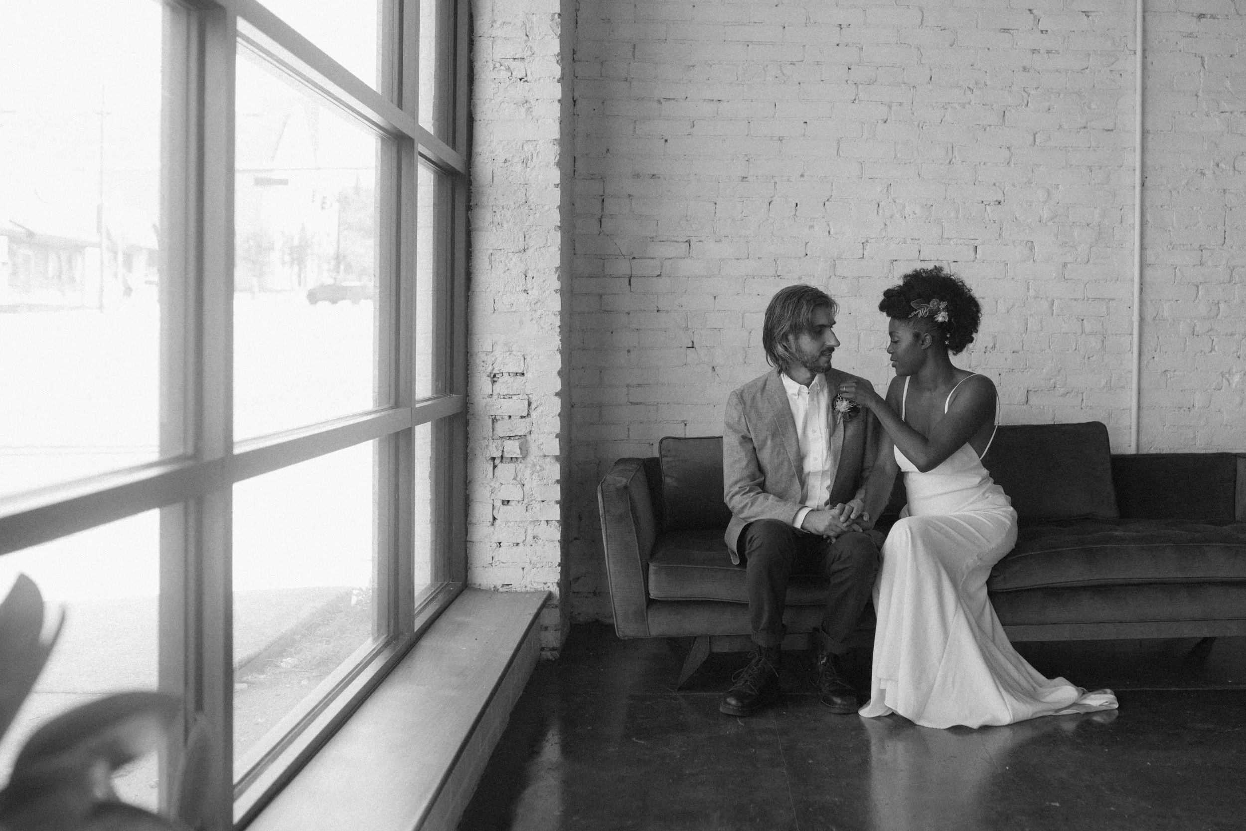 haus-820-minimal-editorial-wedding-styled-shoot-5.jpg