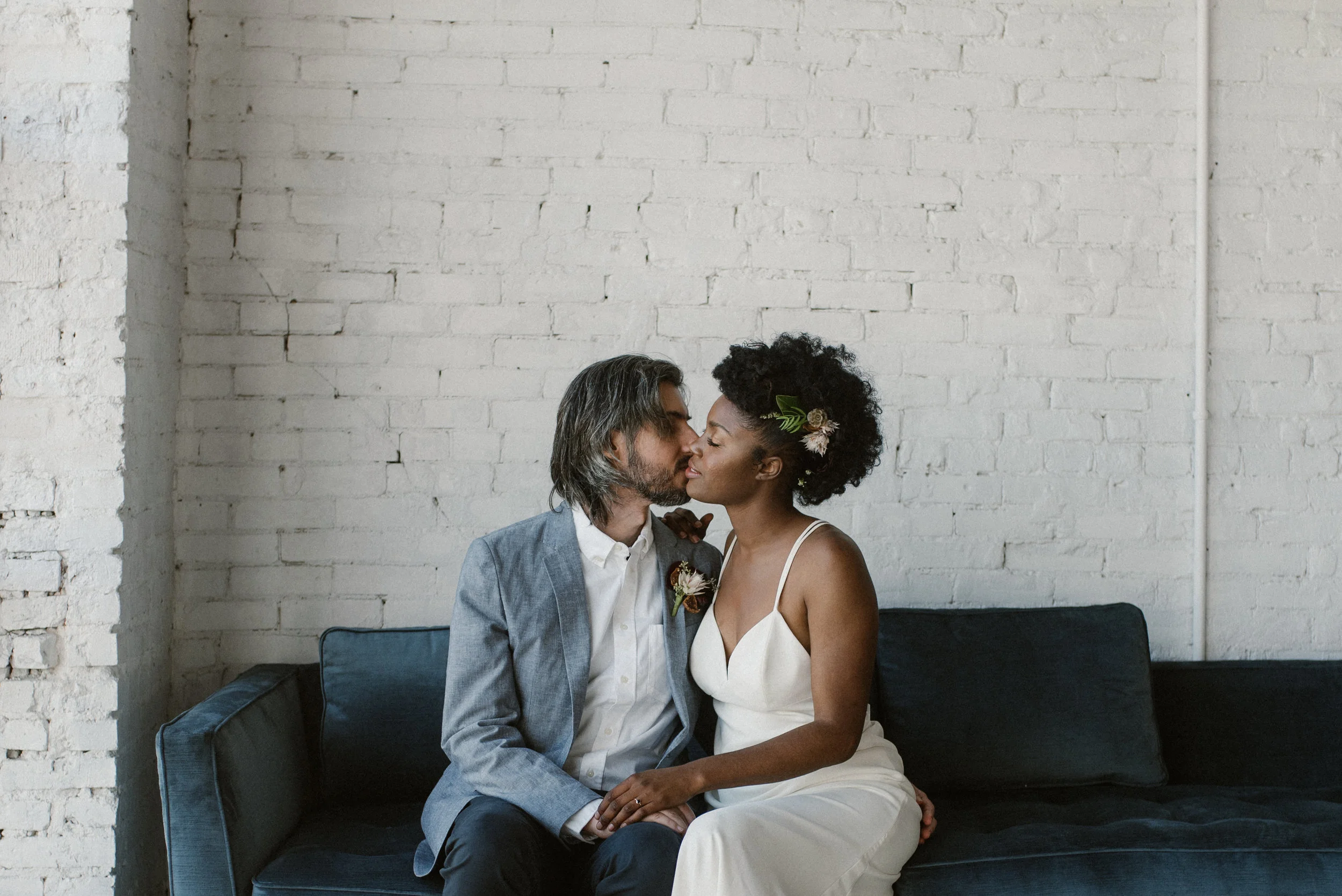 haus-820-minimal-editorial-wedding-styled-shoot-10.jpg
