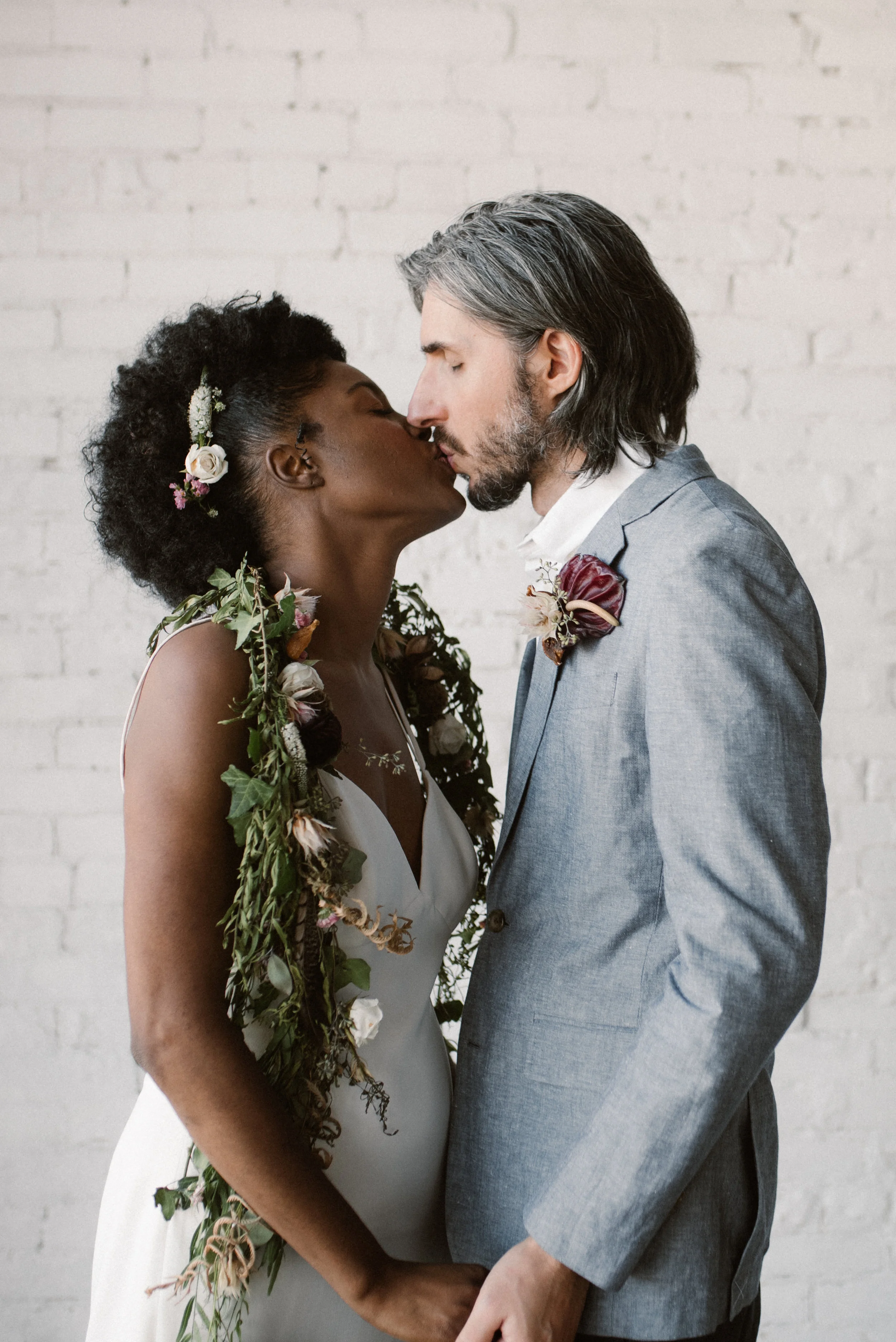 haus-820-minimal-editorial-wedding-styled-shoot-56.jpg