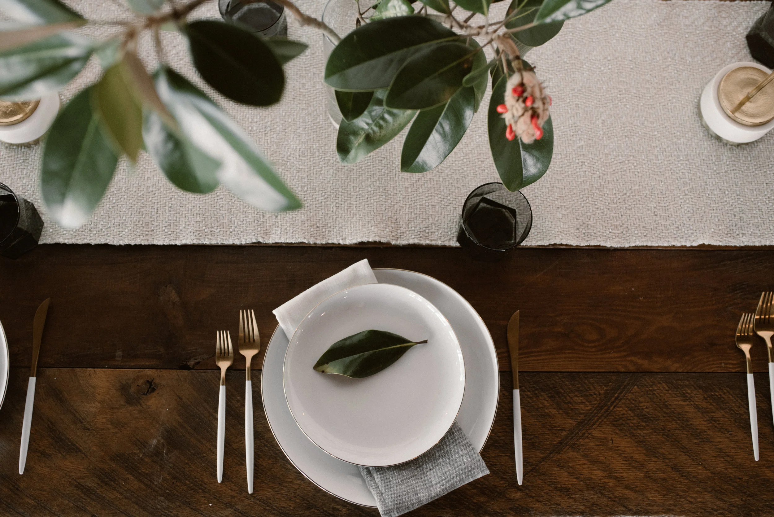 haus-820-minimal-editorial-wedding-styled-shoot-93.jpg