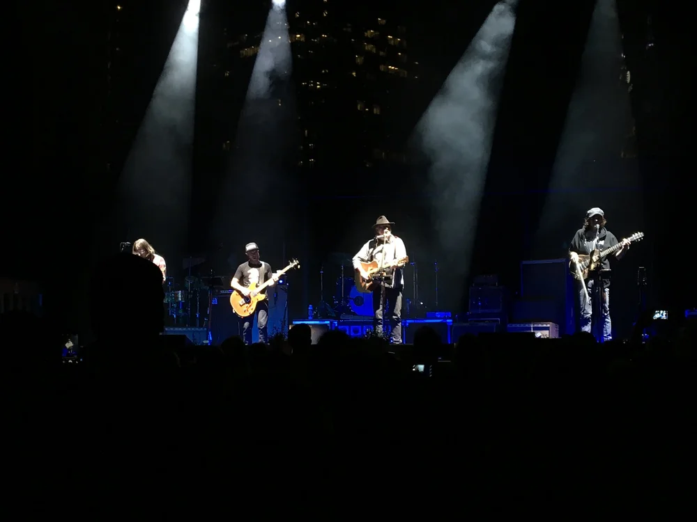 NeilYoung_Nashville2