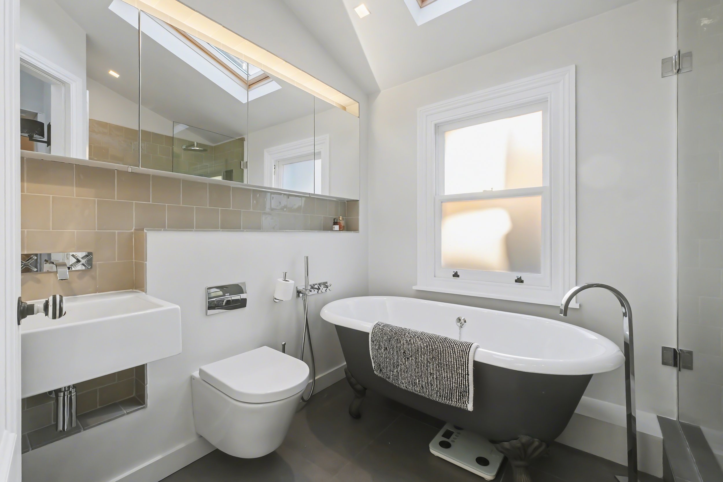 Flat 2, 31 Cressida Road N19 3JN-No Watermark-2.jpg