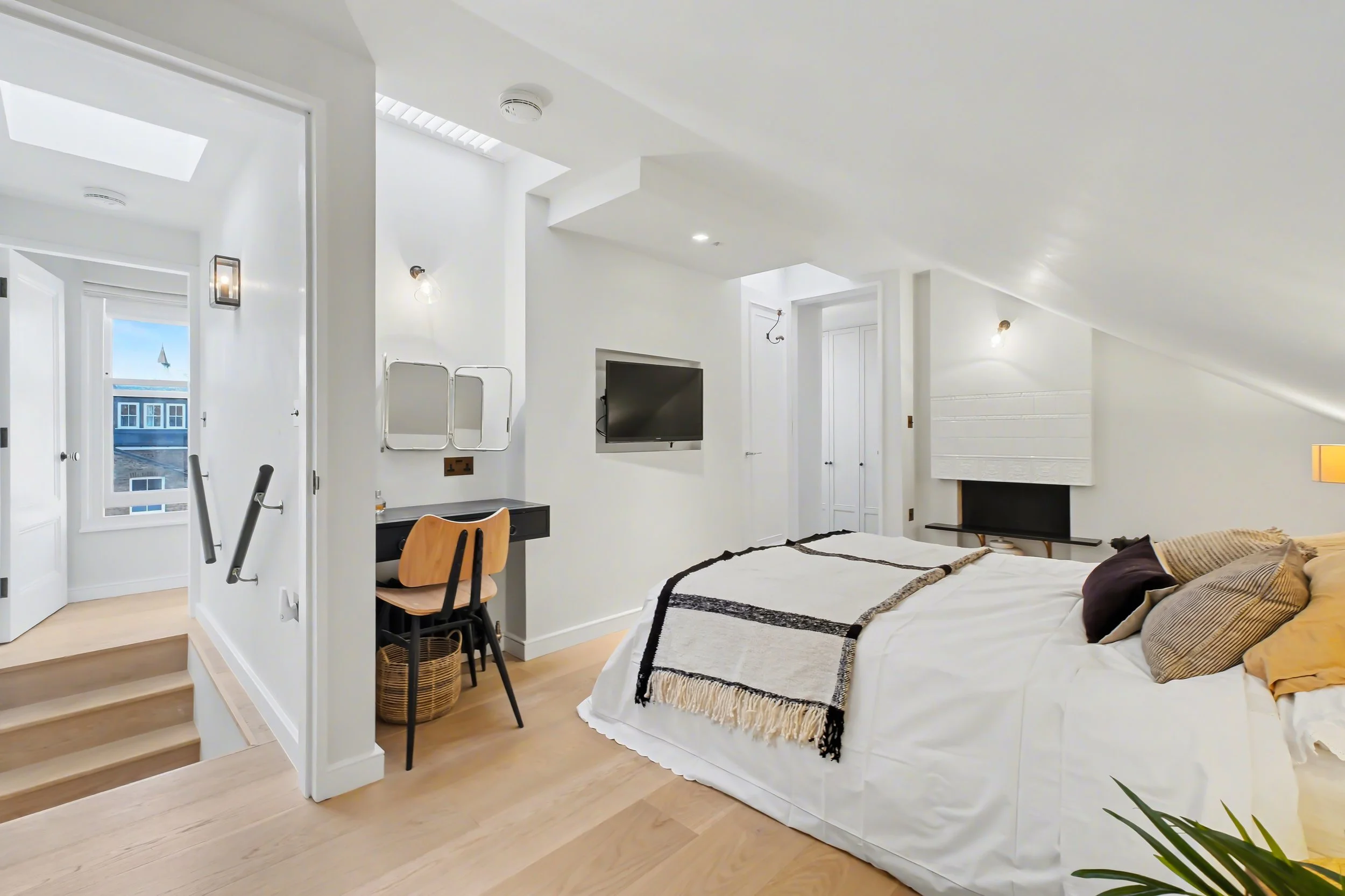 Flat 2, 31 Cressida Road N19 3JN-No Watermark-4.jpg