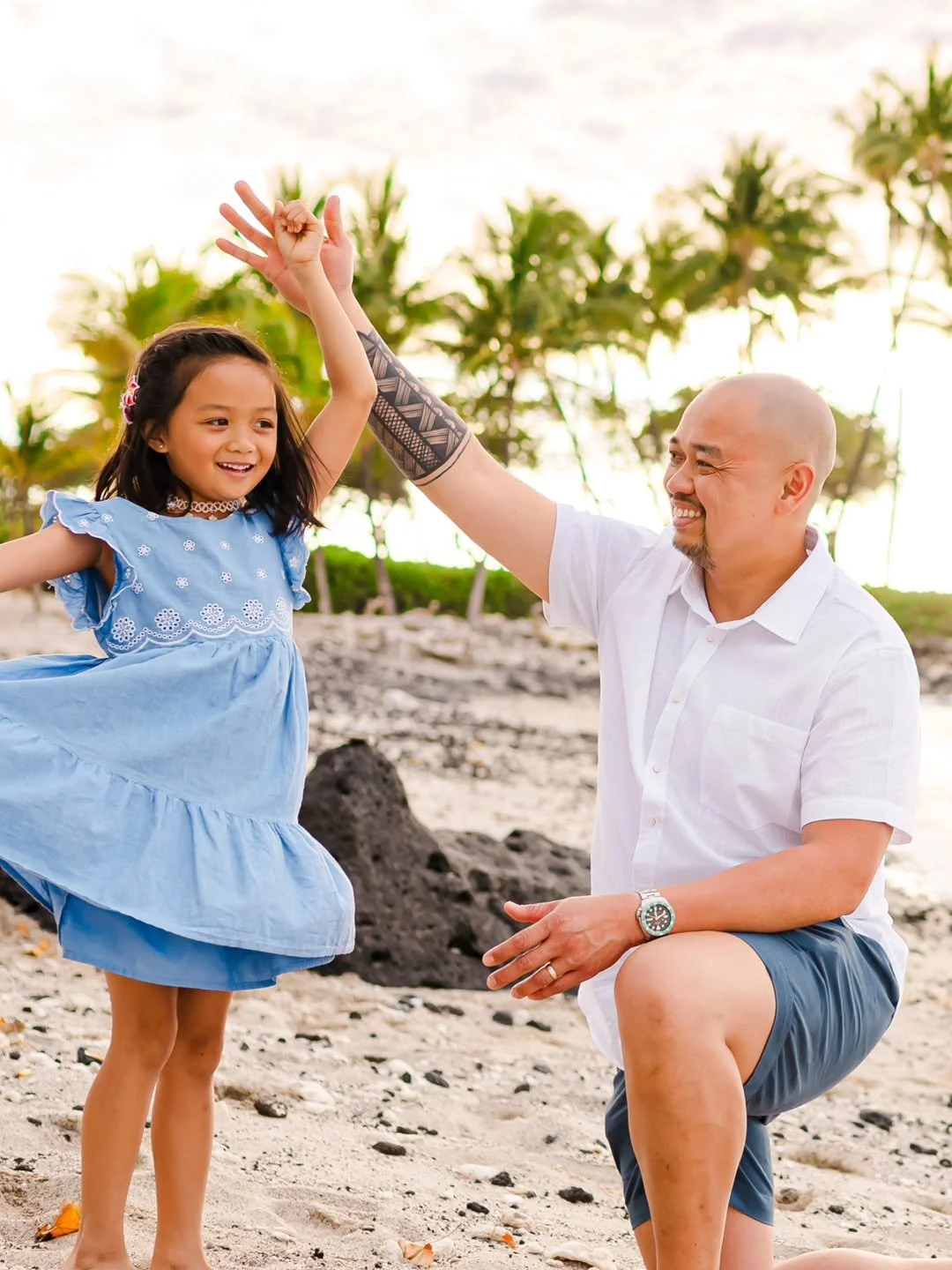 Can we all agree that dads give the best twirls? 

This sweet girl was having the time of her life spinning around with her dad, and honestly I don't think either of them stopped smiling the entire time.

One of my favorite things about photographing