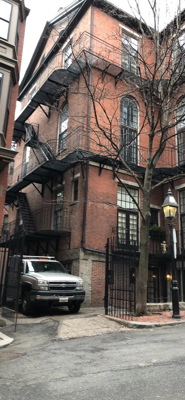 Brownstone.jpg