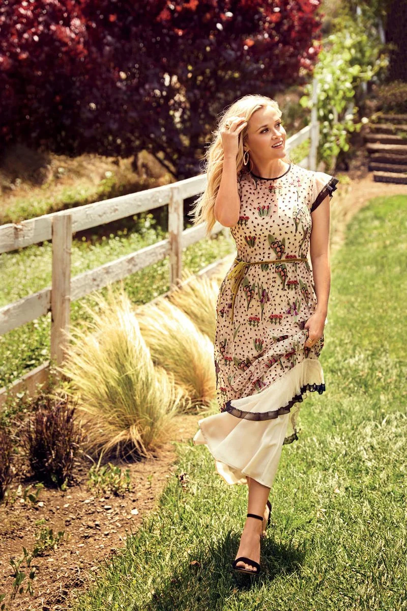 reese-witherspoon-southern-living-magazine-4.jpeg