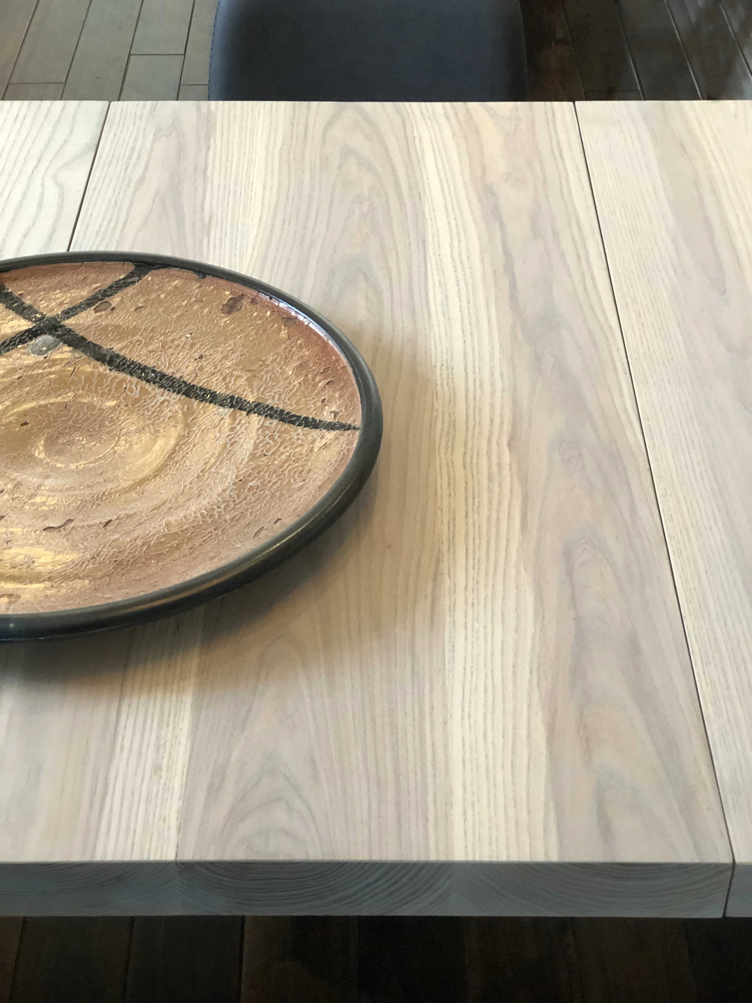 extension-dining-table-grain-detail.JPG