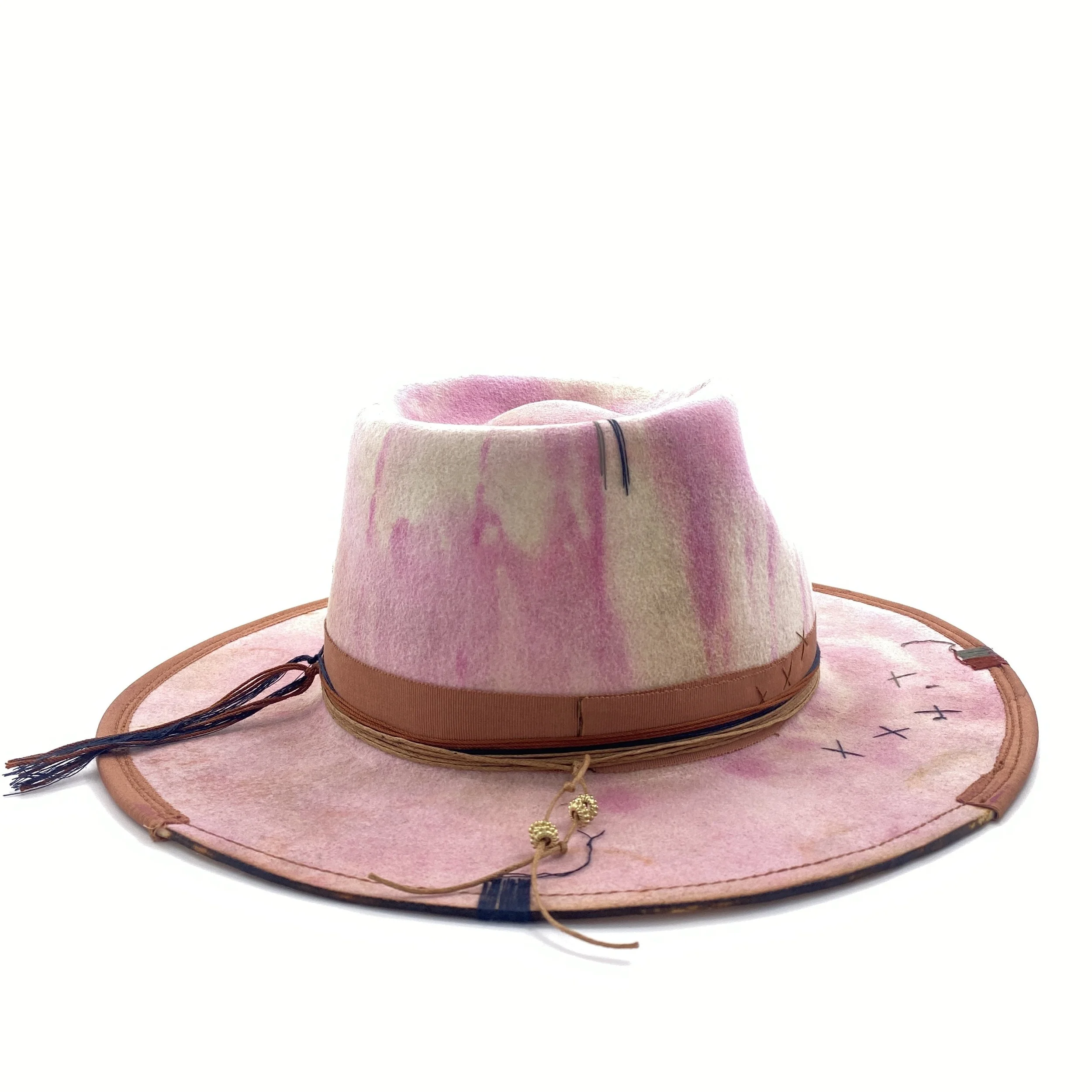 Chapeau-Montréal-Blackburn et Raymond-Hat