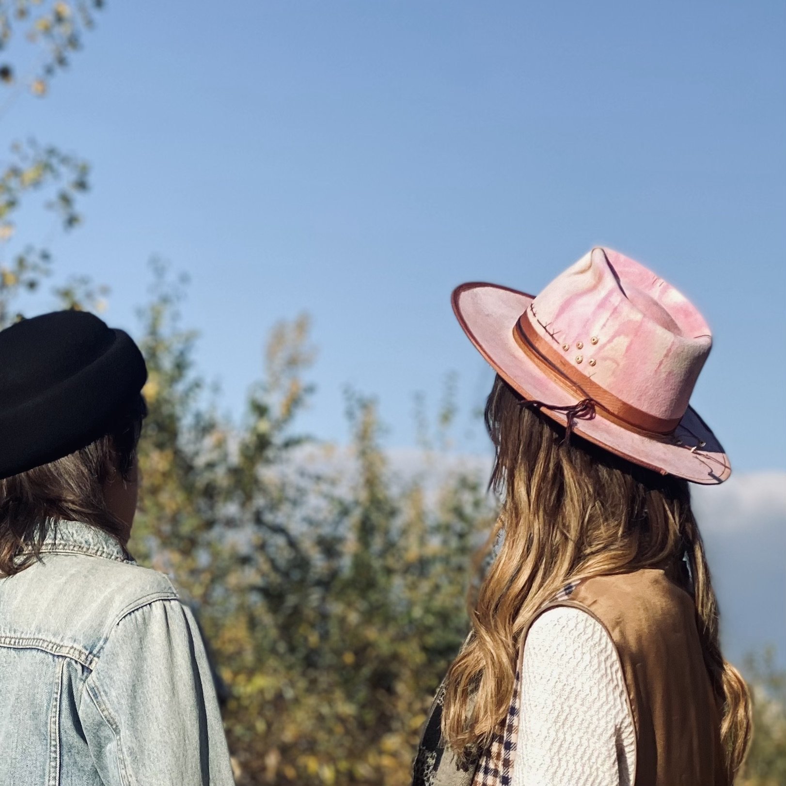 Chapeau-Montréal-Blackburn et Raymond-Hat