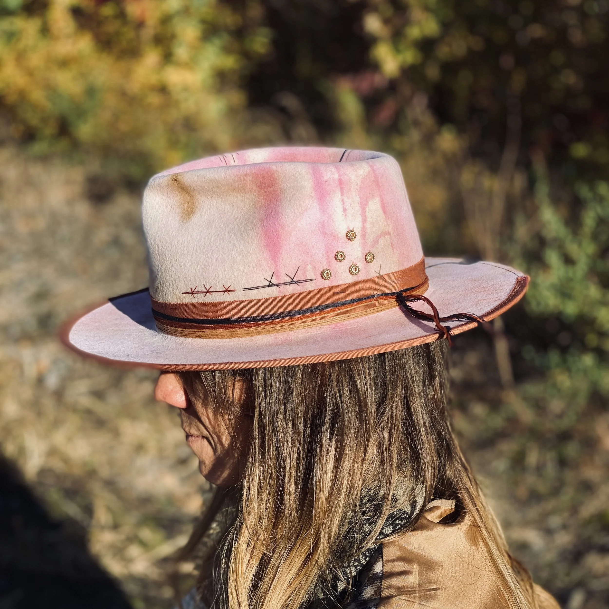 Chapeau-Montréal-Blackburn et Raymond-Hat