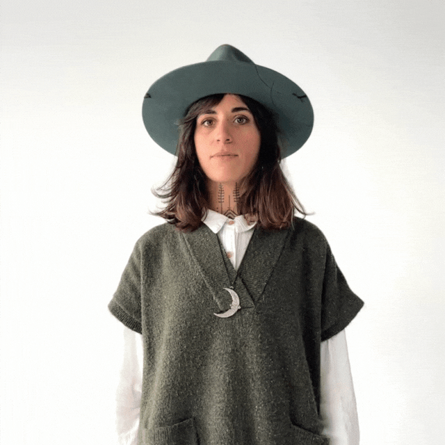 Folk style hat|Chapeau fait à la main à Montréal