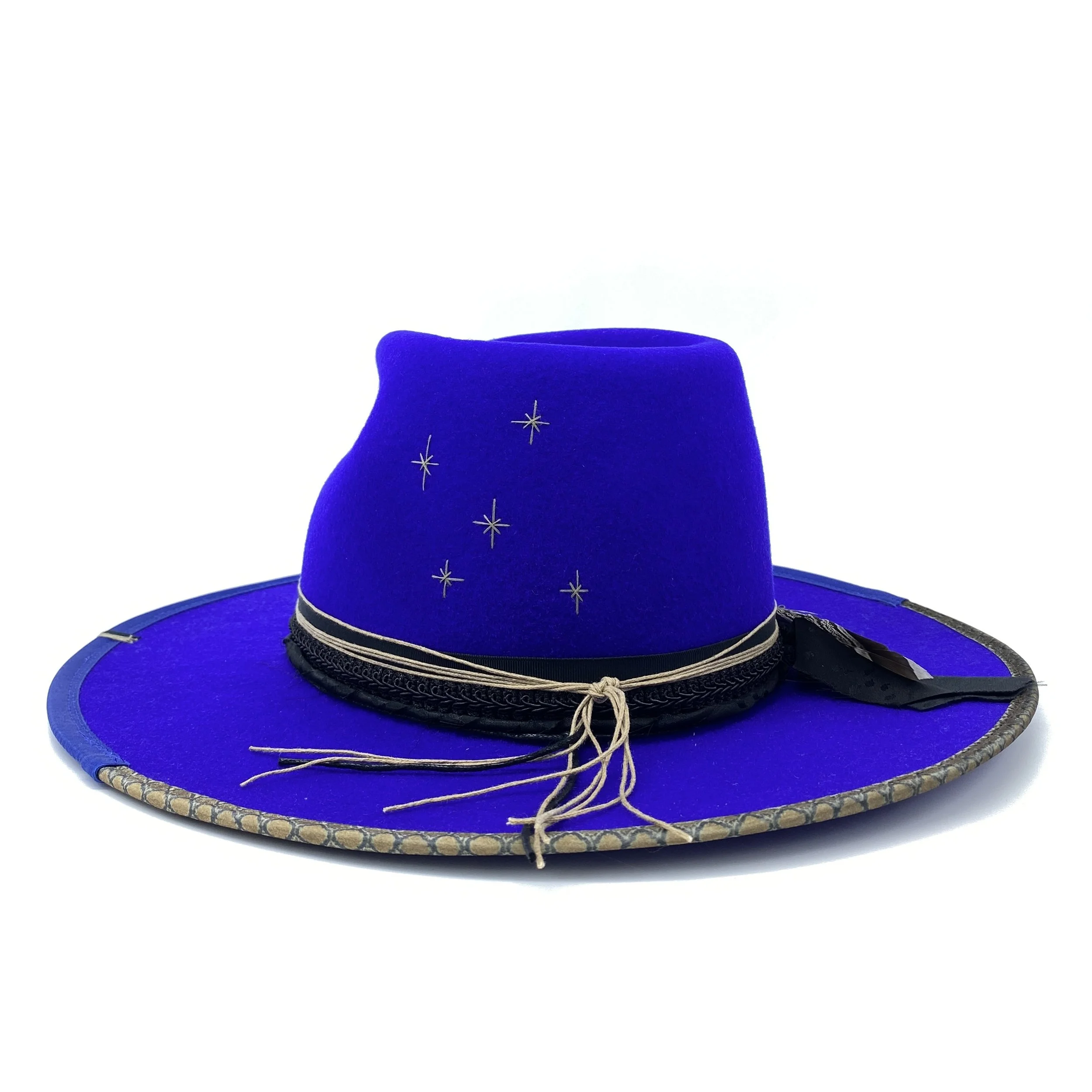 Folk style hat｜Handmade in Montreal