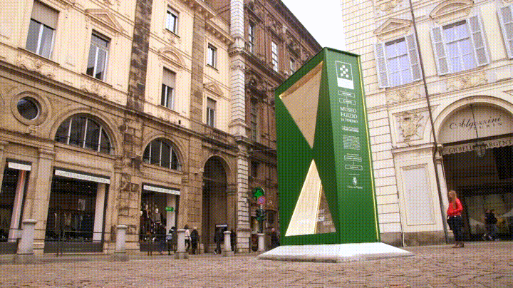 The Hourglass is an imposing urban installation in Piazza San Carlo and it is a complex countdown for the re-opening of the Egyptian Museum. The Hourglass is not only a key-point of the campaign, but furthermore was the starting point of t