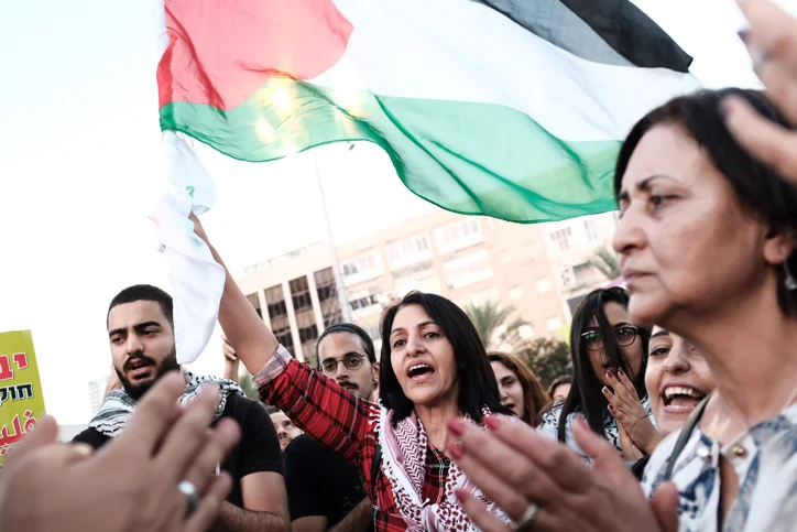 Palestinian citizens of Israel and Jewish supporters protest against the Jewish Nation-State Law in Rabin Square, Tel Aviv, August 11, 2018. (Tomer Neuberg/Flash90)