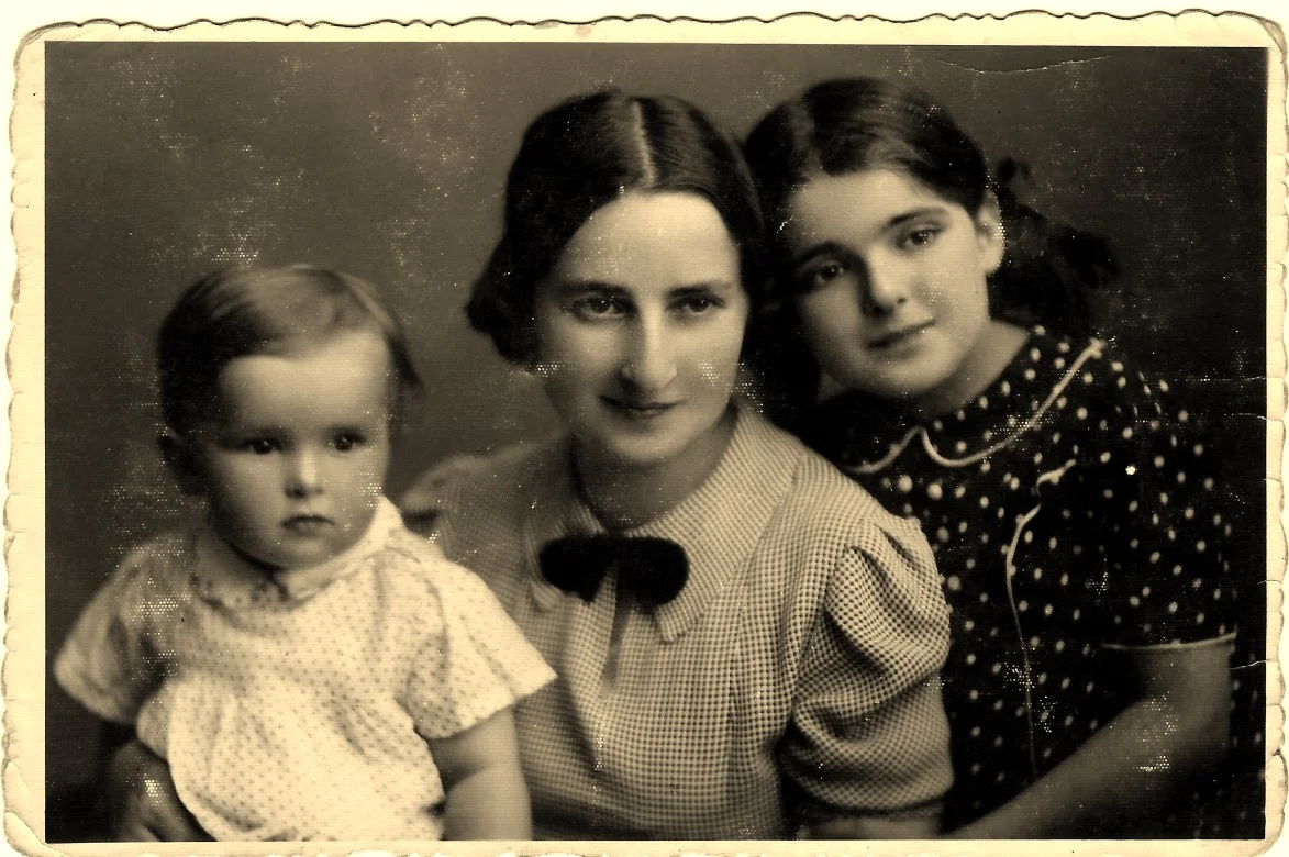 Zosia, Dora, and Ada Moskowski in pre-war Poland. This was Dora's passport photo. At the time, mothers were photographed with their children.