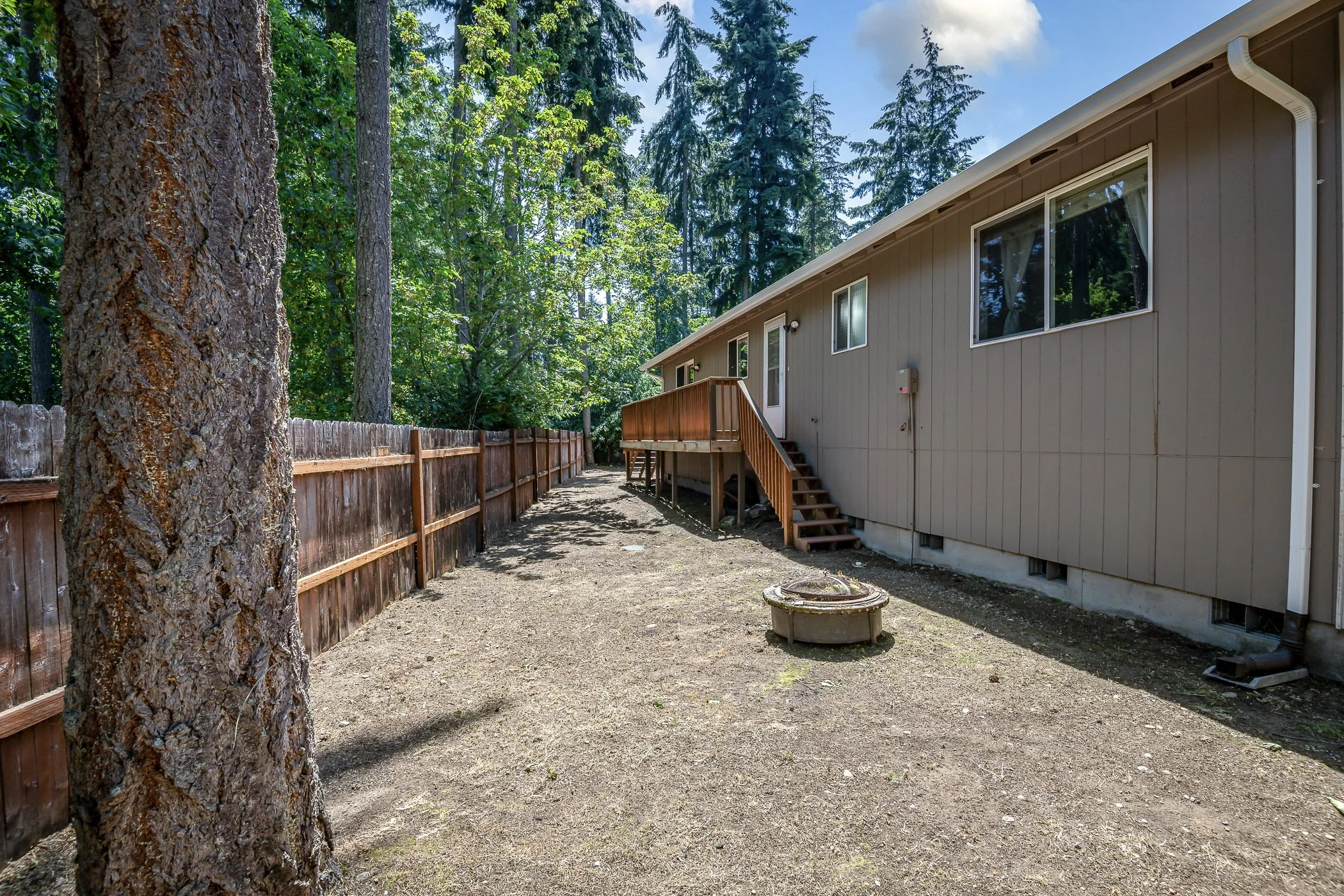 31-18312ParkcrestCtSEYelm-31.jpg