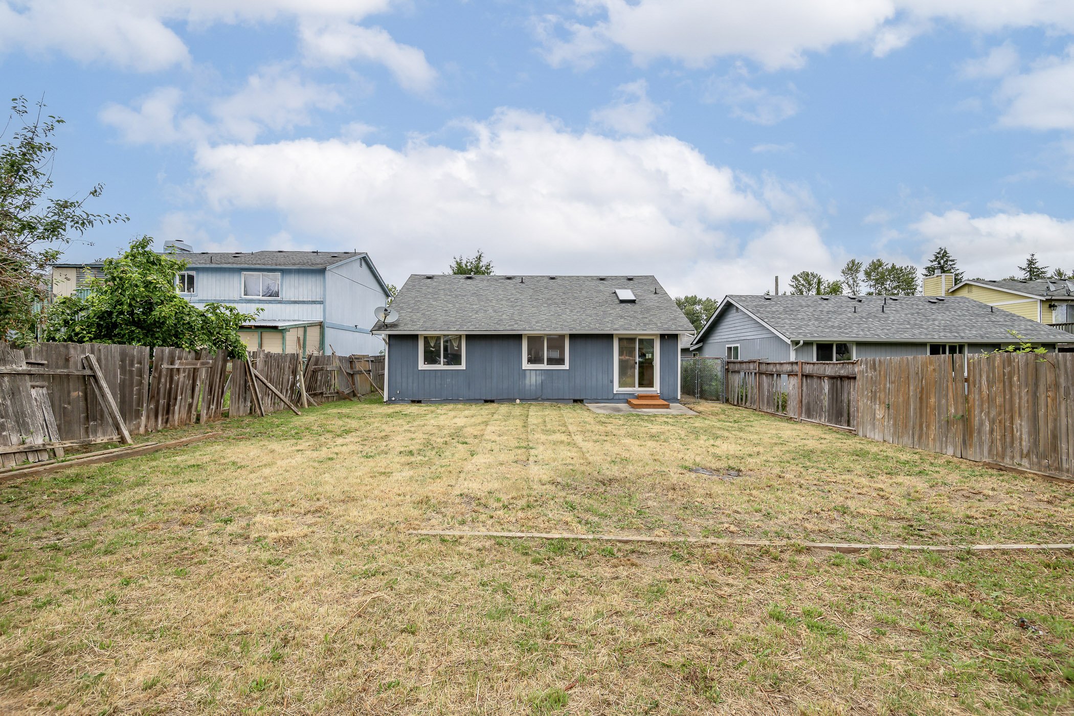 24-1418E59thStTacoma-24.jpg