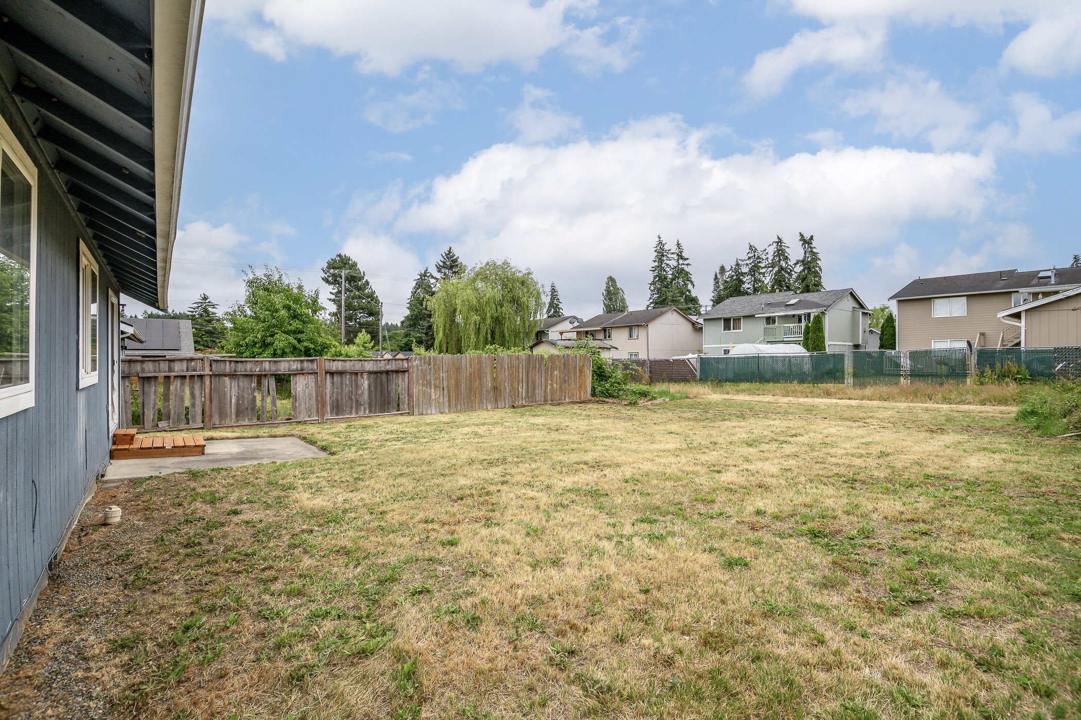 26-1418E59thStTacoma-26.jpg
