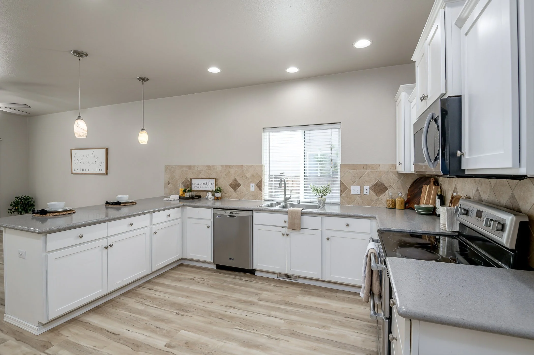 4-18421-115thAveEPuyallup-4.jpg