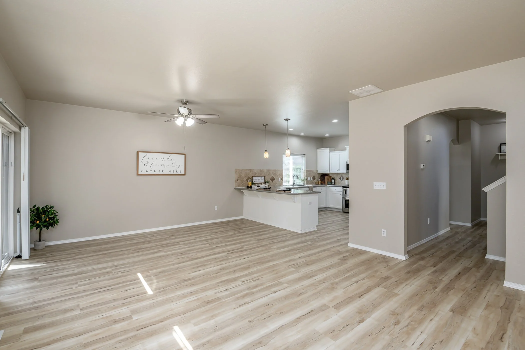 13-18421-115thAveEPuyallup-14.jpg