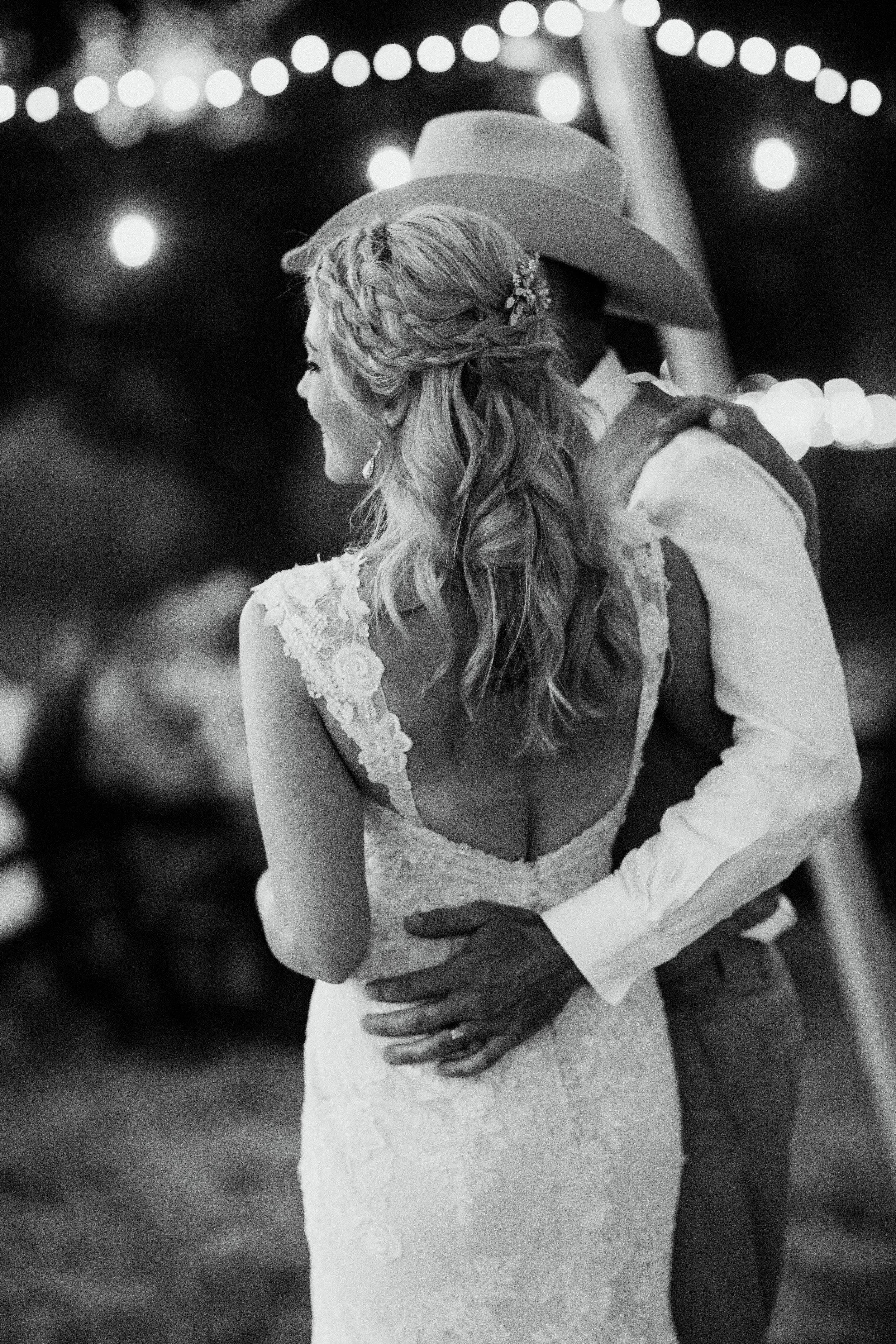 photo courtesy of Love Lit Wedding Photography
