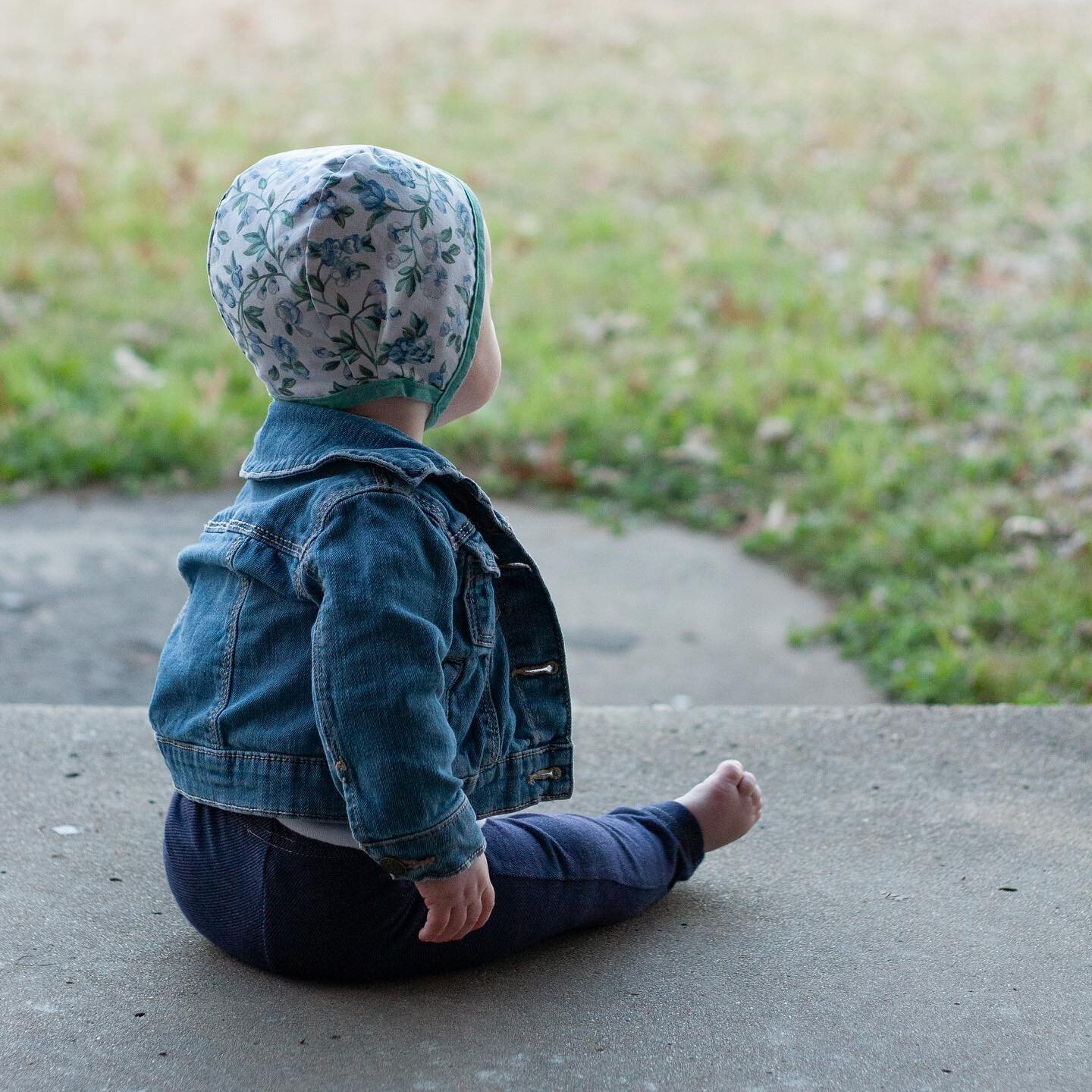 Anyone else sitting on their front porch, watching for people? Talking to strangers on walks? Or is that just this extrovert? 😬 Never waved so maniacally and frequently before in my life!