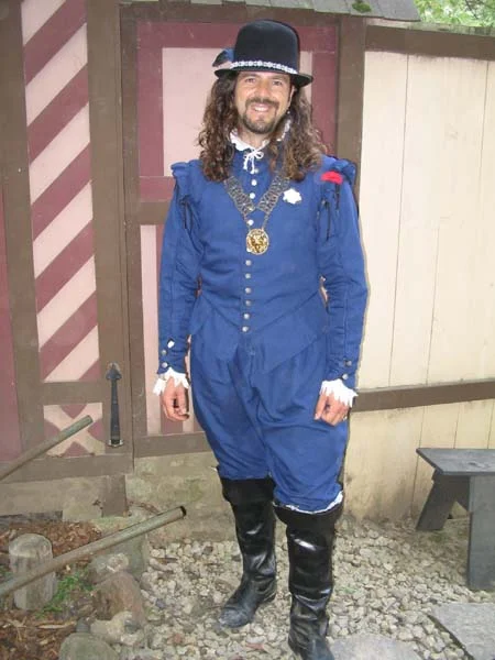 JB_DaySuit.jpg