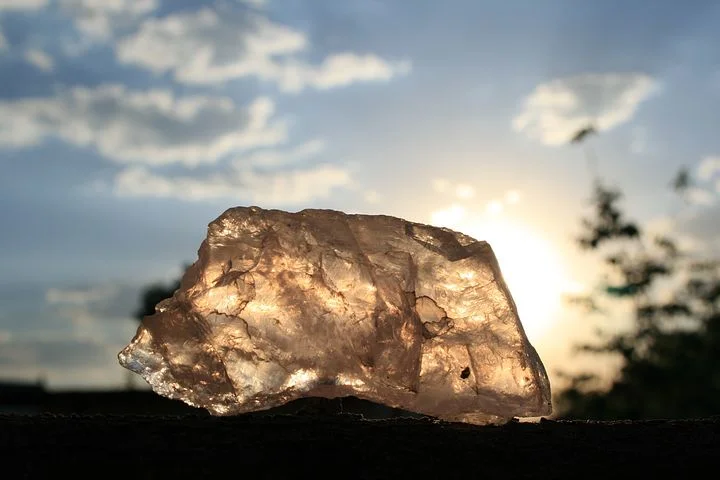 quartz-208476__480.jpg