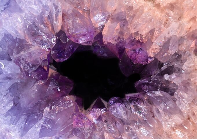 amethyst-1394397__480.jpg