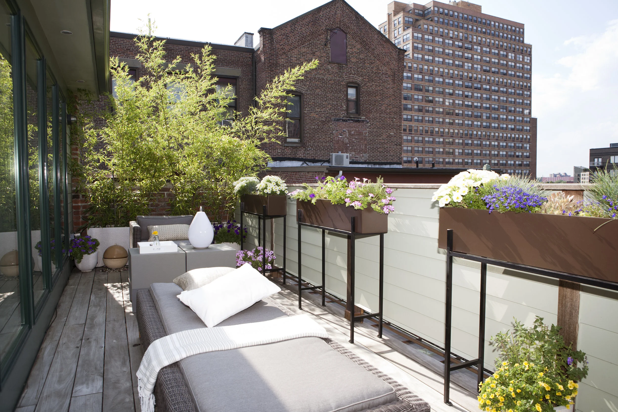 City Balcony A Small Green Space