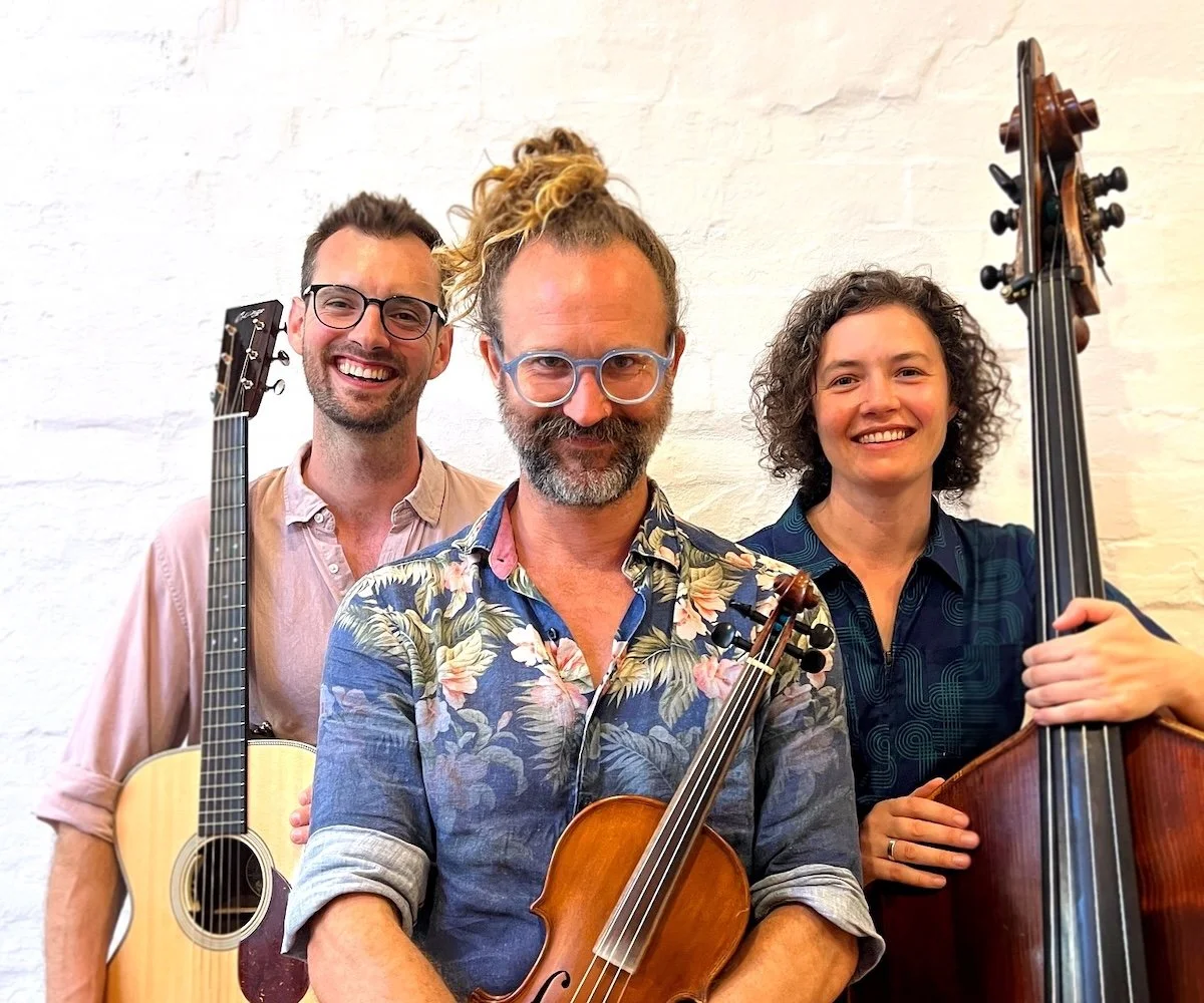  THE STRING CONTINGENT