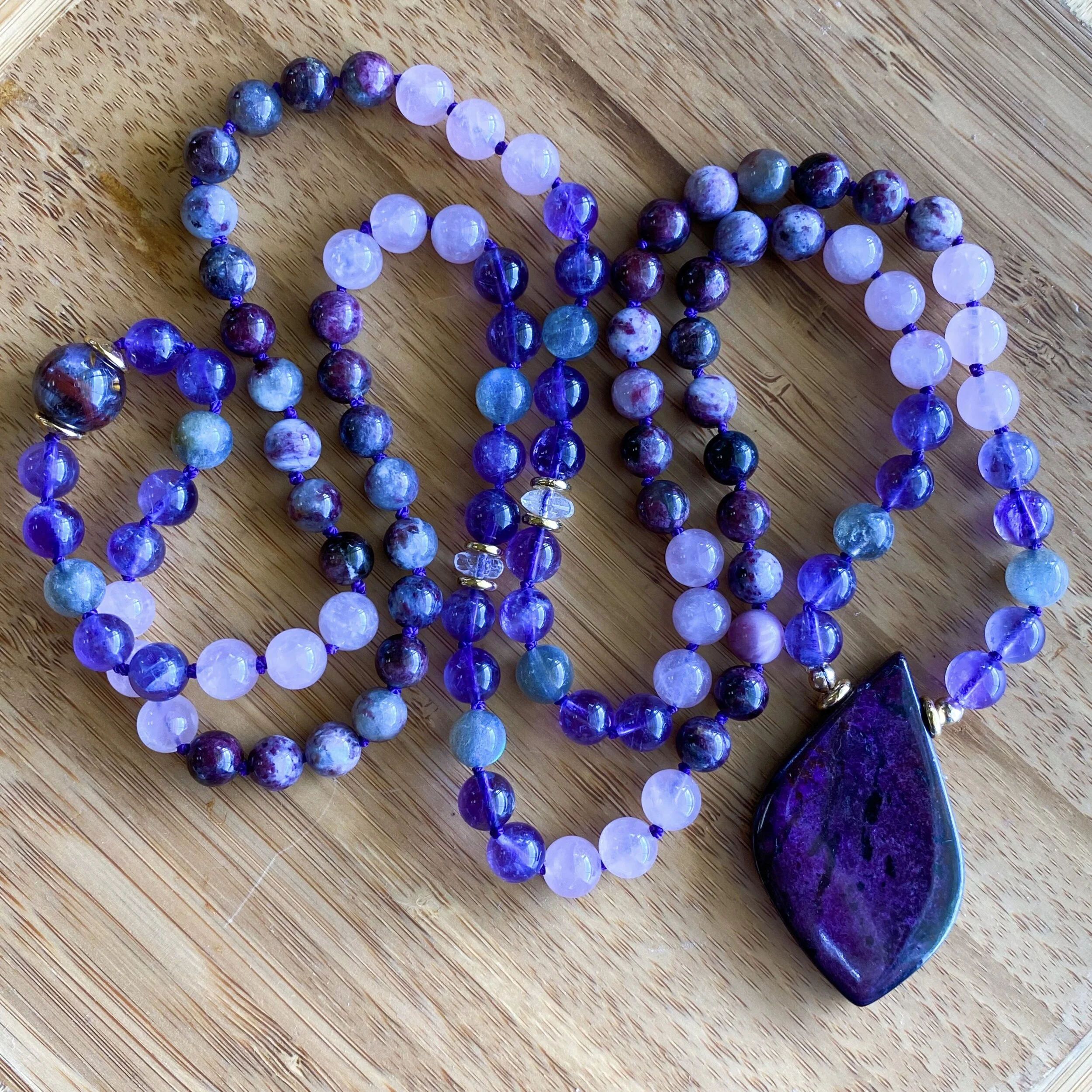 A013B3A8-B845-4C6B-9CCE-69D23D3AC9B9