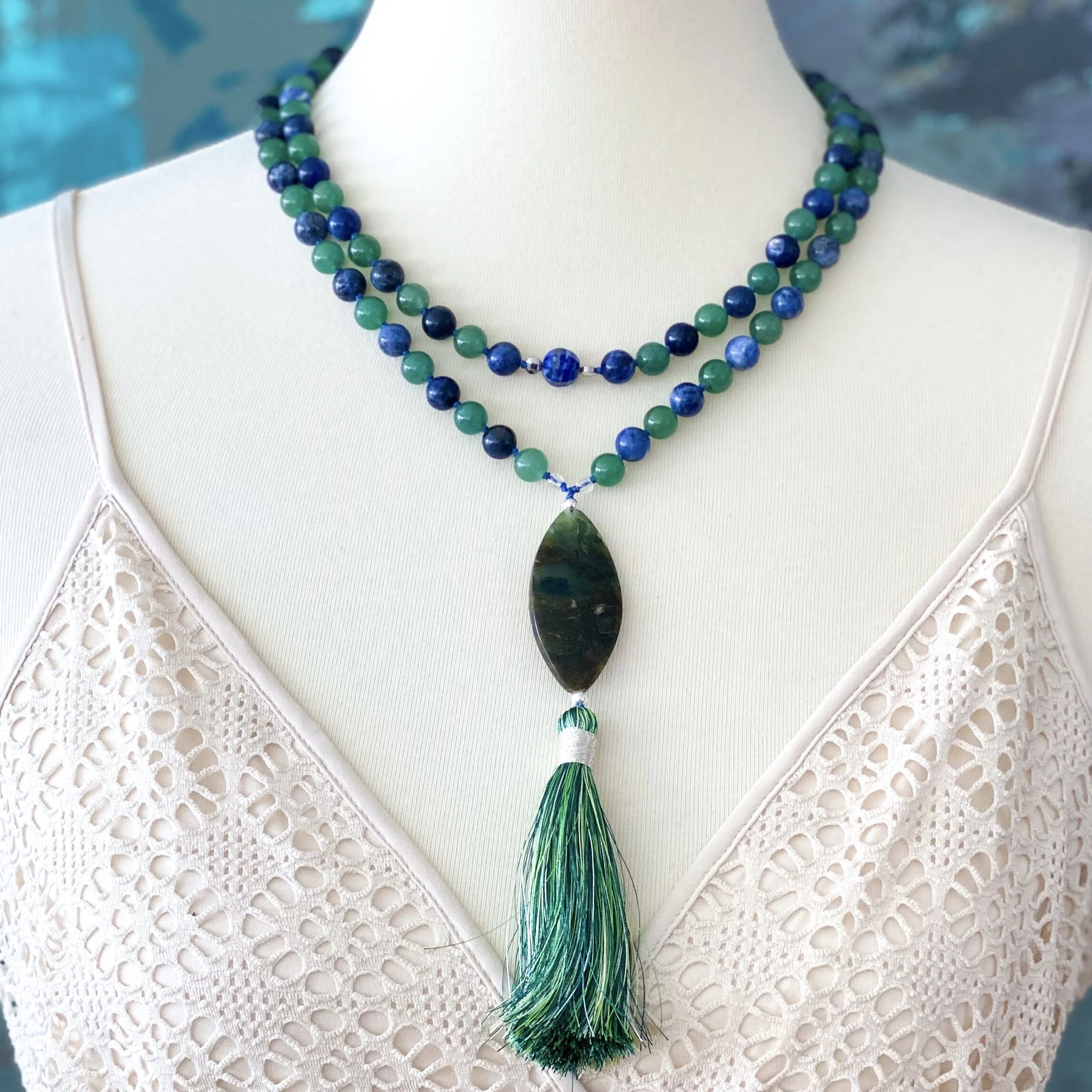 4A1868CD-9A4C-47DB-BD4C-8D8620478852