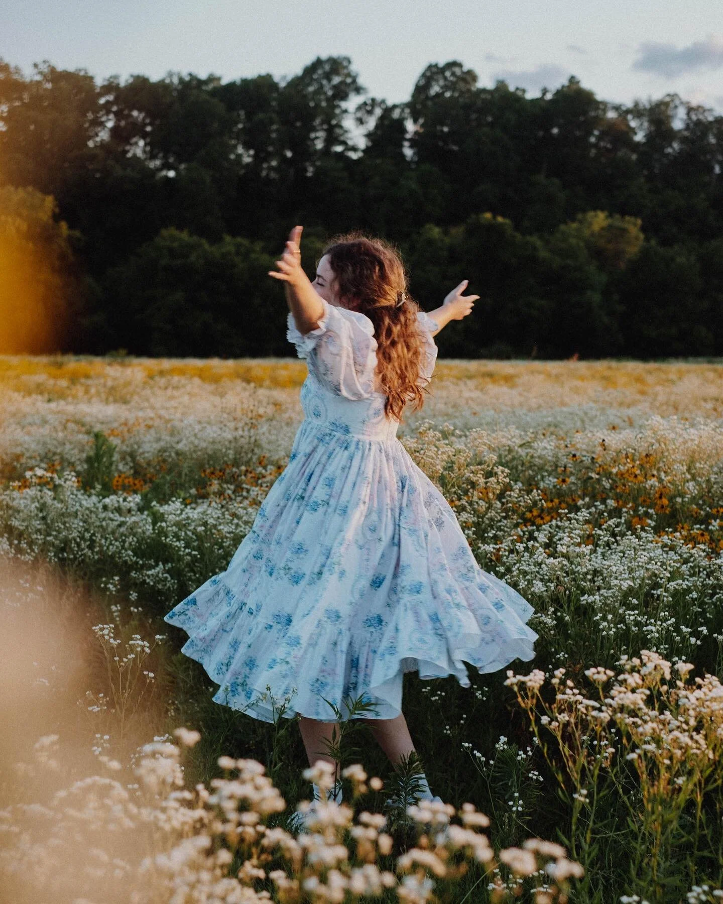 may we be filled with child like wonder again &amp; again &amp; again ✨

btw Emma is not just a wonderful model, but a fantastic photographer as well. check her out!!